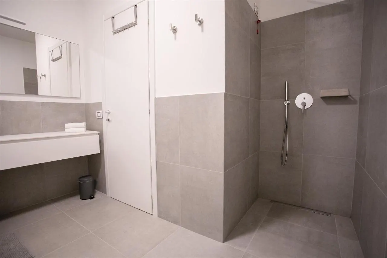 Iseolakerental - Trivia Resort Solto Collina Apartmán